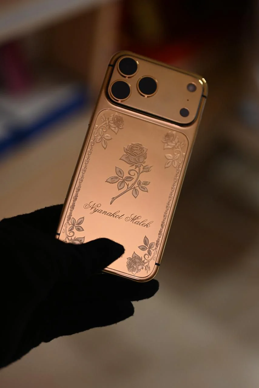 Apple iPhone 17 Pro Max 24k Gold Plate Edition - Image 8
